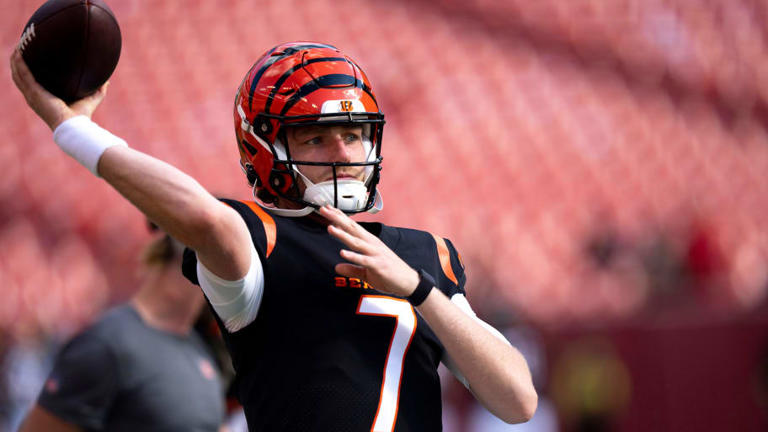 Former Cincinnati Bengals Quarterback Reid Sinnett Working Out For Dallas Cowboys