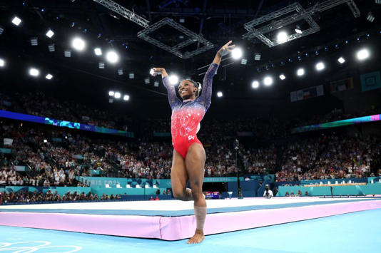 Simone Biles shows off latest hair transformation after shutting down Olympics trolls with four-word put-down