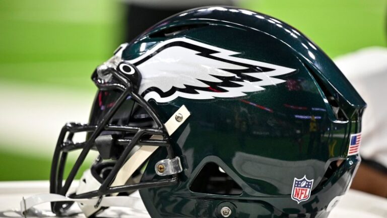 Former New York Jets draft bust could earn starting role with Philadelphia Eagles