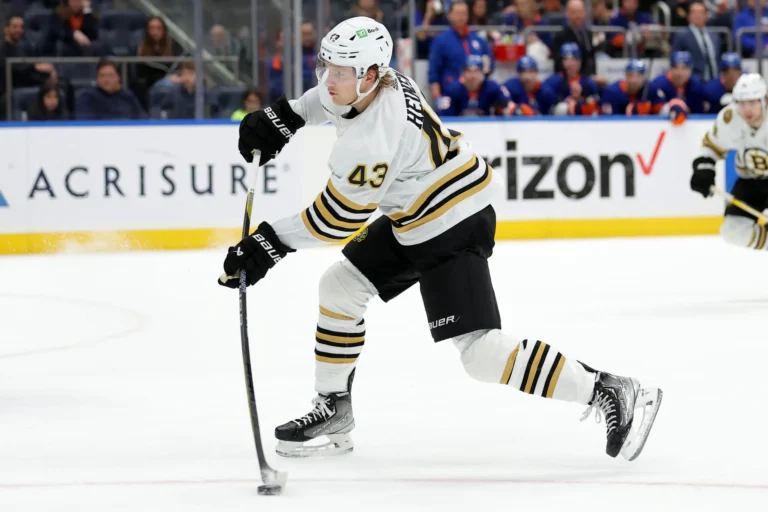 Goals and expectations for Canucks two-way forward Danton Heinen in 2024-2025