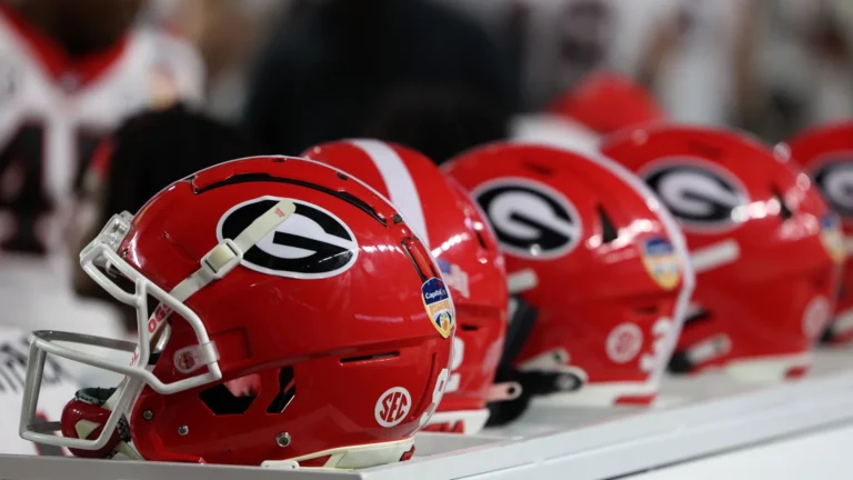 Georgia Bulldogs: Georgia 4-Star QB Commit Will Sadly Miss His Senior Season With A Torn ACL